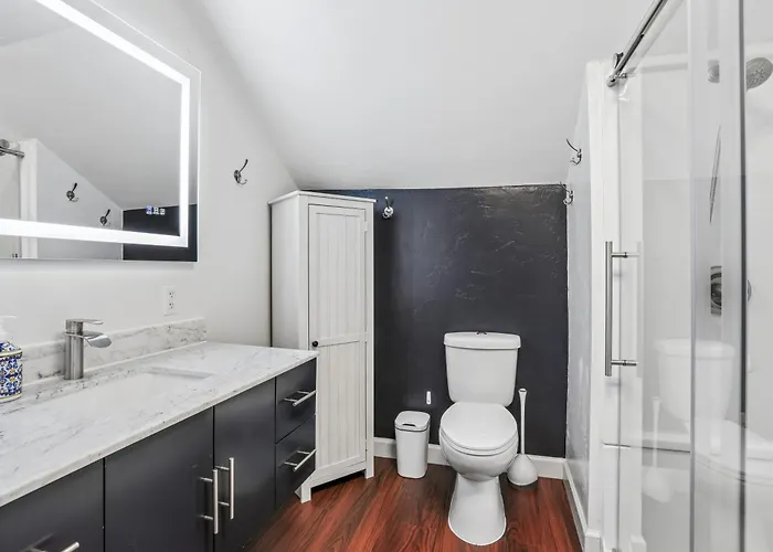 Spacious Stay Near Lambeau